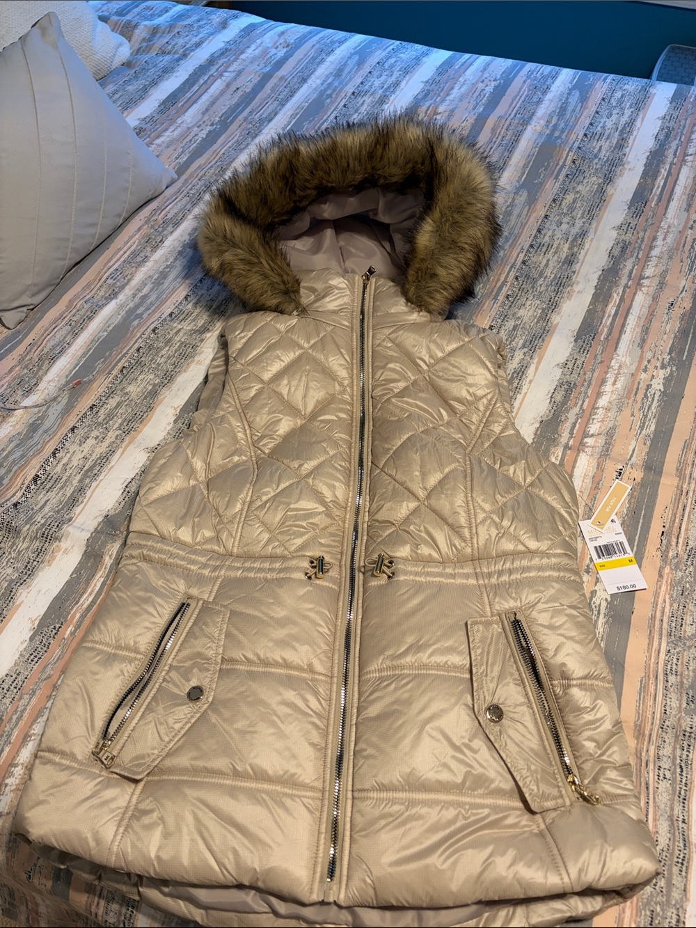 NWT MICHAEL Michael Kors Champagne Quilted Puffer Vest with Faux-Fur trim